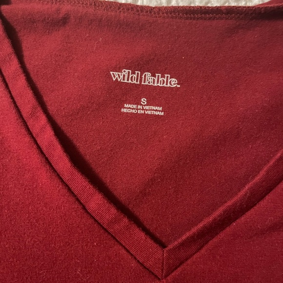 Set of cropped tees wild fable size small (olive green and maroon/red) - Picture 9 of 11